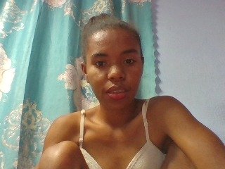 Emelie1a