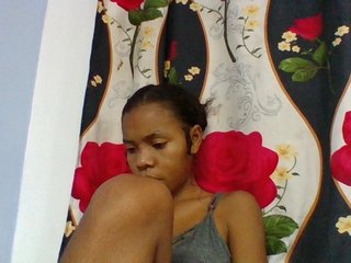 Emelie1a's Live Webcam