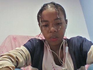 Emelie1a's Live Webcam