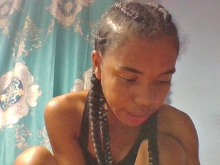 Emelie1a's Live Webcam