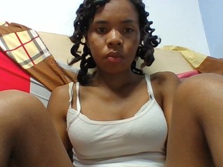 Emelie1a's Live Webcam