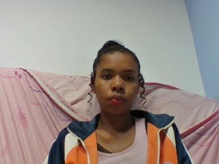 Emelie1a's Live Webcam