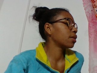 Emelie1a's Live Webcam