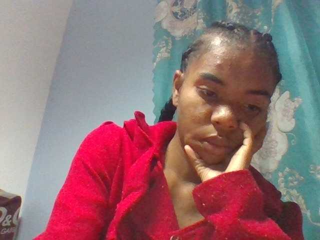 Emelie1a live cam on BongaCams