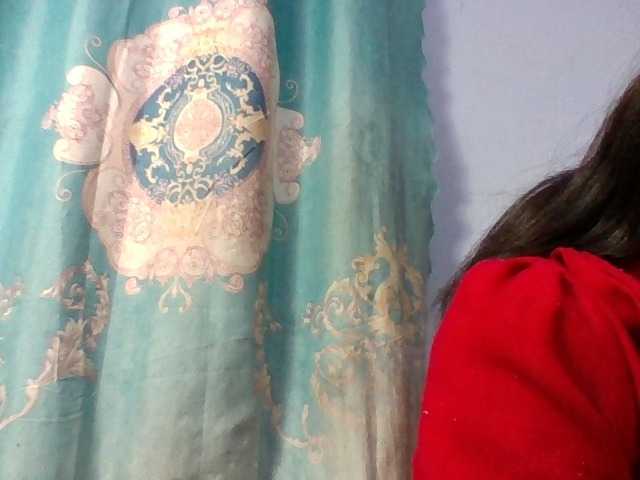 Emelie1a live cam on BongaCams