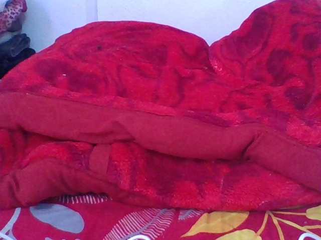 Emelie1a live cam on BongaCams
