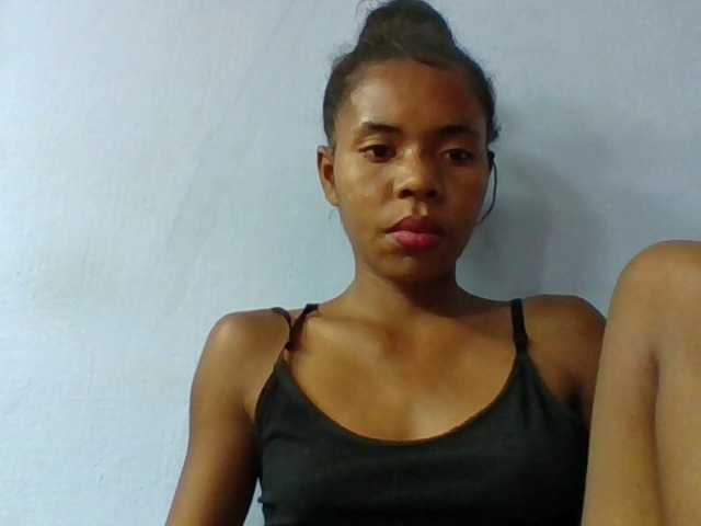 Emelie1a — bongacams