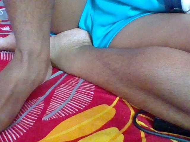 Emelie1a live cam on BongaCams