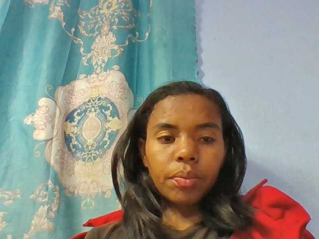 Emelie1a live cam on BongaCams