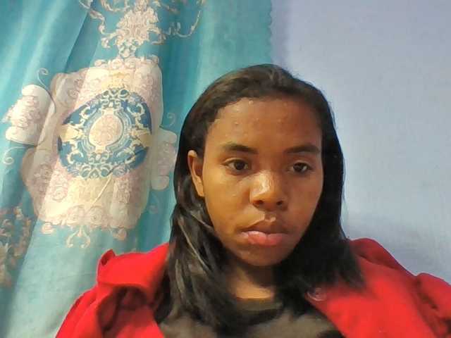 Emelie1a live cam on BongaCams