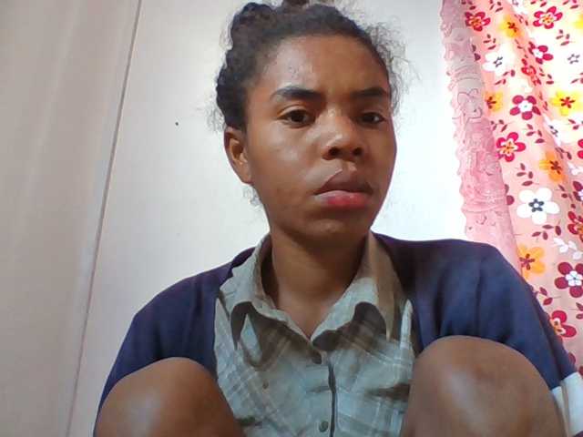 Emelie1a live cam preview