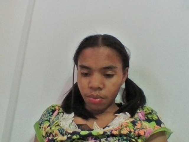 Emelie1a live cam on BongaCams