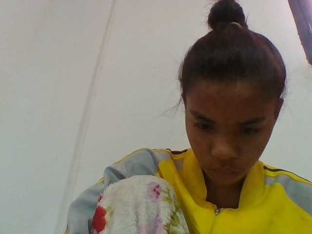 Emelie1a live cam on BongaCams