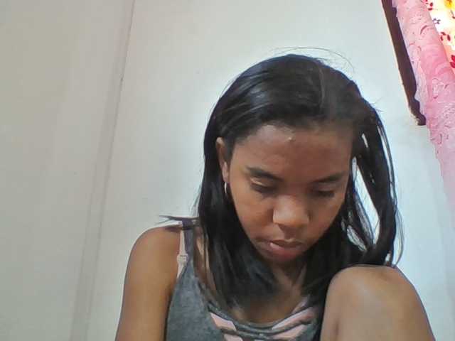 Emelie1a live cam on BongaCams