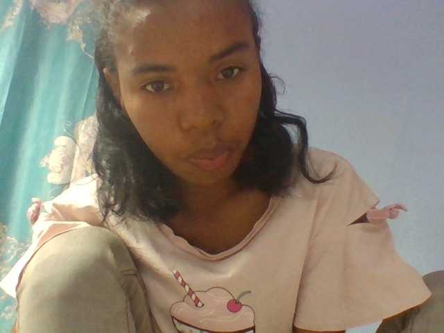 Emelie1a