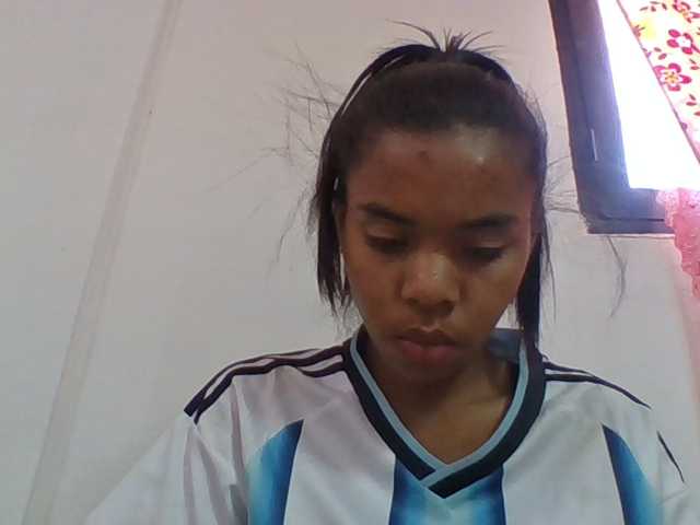 Emelie1a live cam on BongaCams