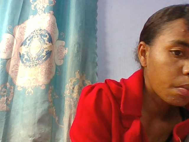 Emelie1a webcam bongacams model stream image