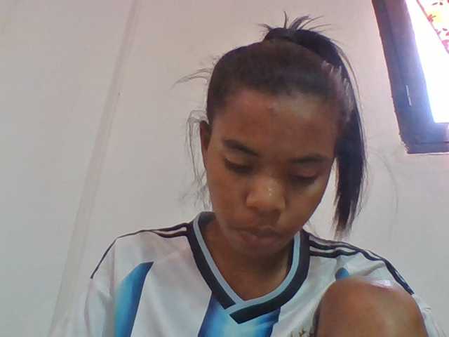 Emelie1a live cam on BongaCams