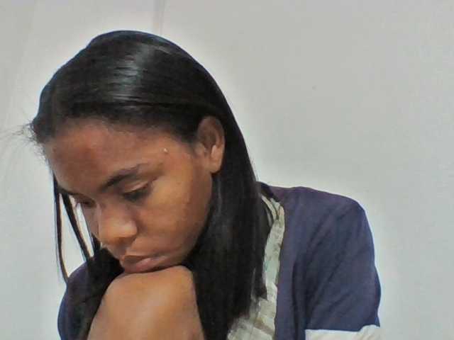 Emelie1a live cam on BongaCams