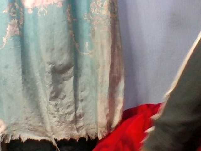Emelie1a live cam on BongaCams