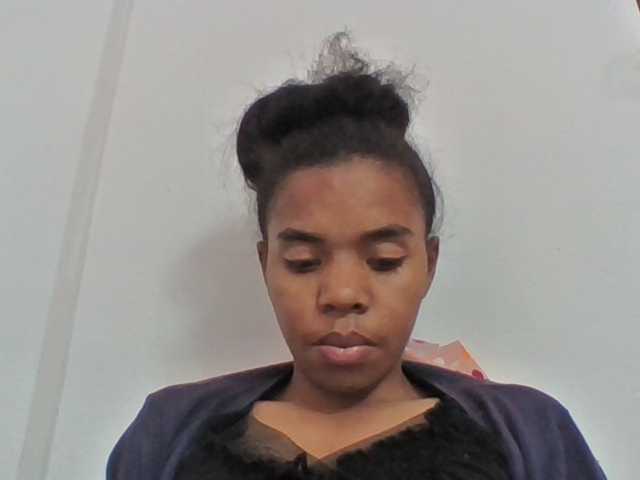 Emelie1a live cam preview