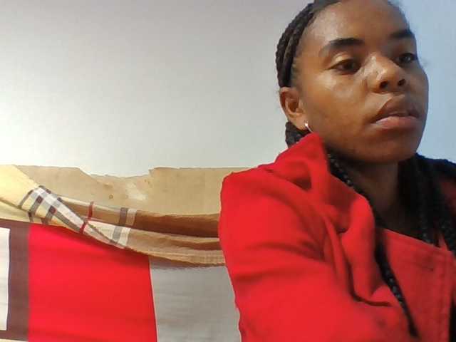 Emelie1a live cam on BongaCams