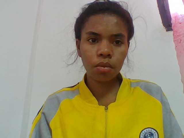 Emelie1a