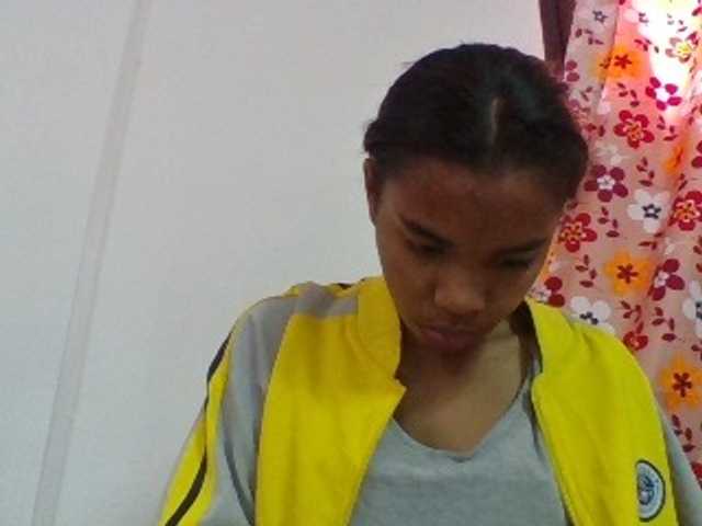 Emelie1a live cam on BongaCams