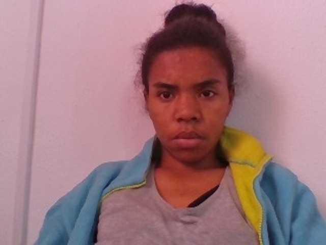 Emelie1a, en directo ahora en BongaCams