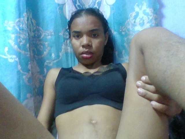 Emelie1a live webcam show