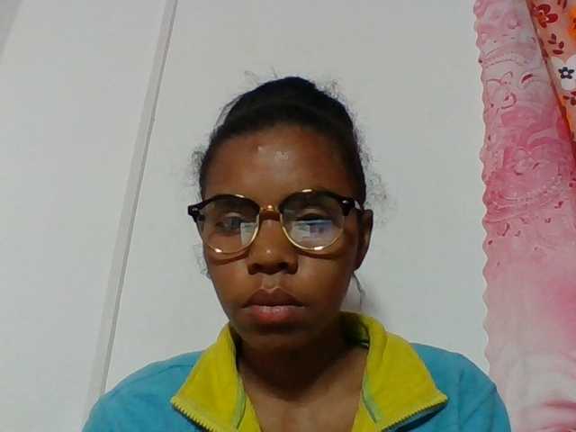 Emelie1a