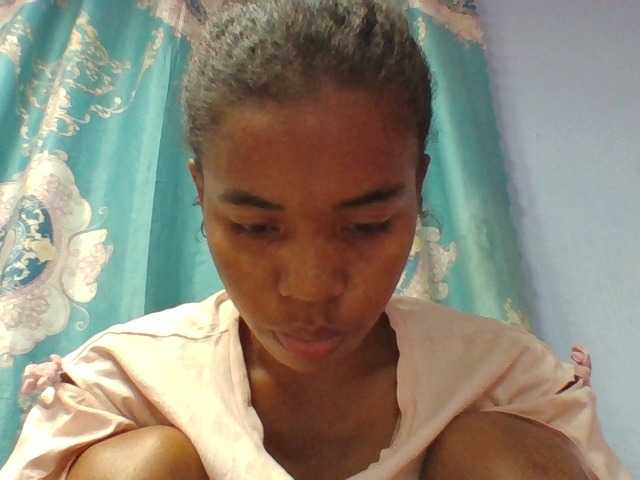 Emelie1a live cam on BongaCams