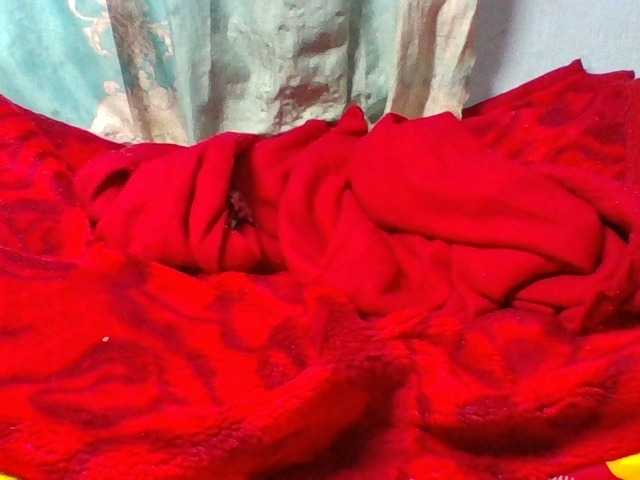 Emelie1a live cam on BongaCams