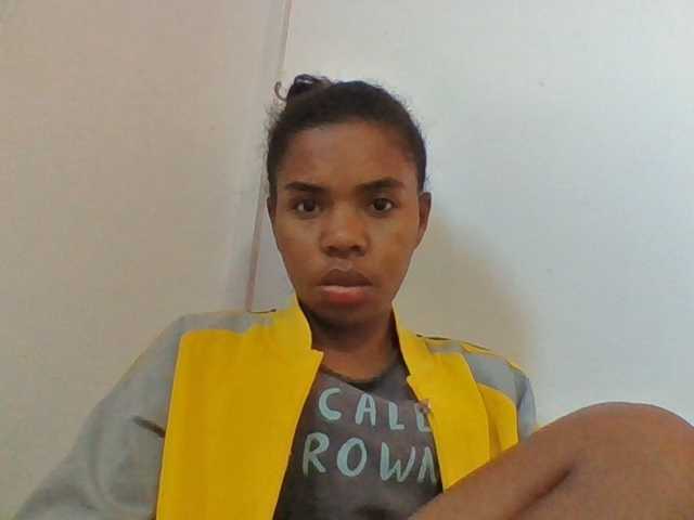Emelie1a live cam preview