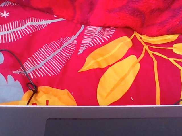 Emelie1a, live now on BongaCams