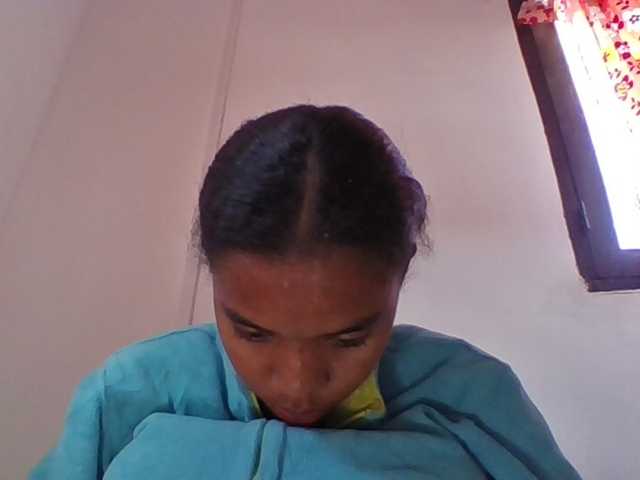 Emelie1a, live now on BongaCams