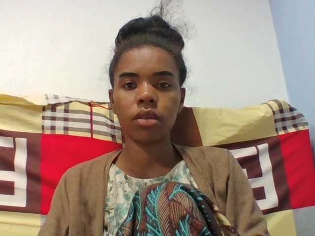 Emelie1a live cam on BongaCams