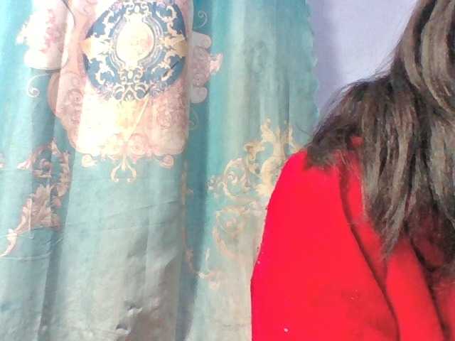 Emelie1a live cam on BongaCams