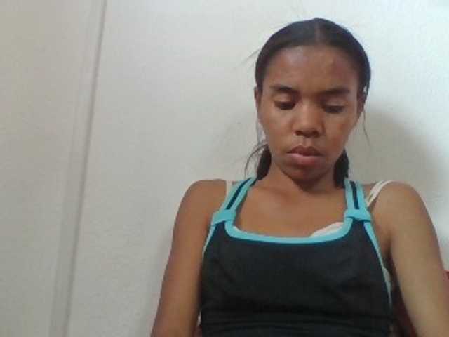 Emelie1a live cam preview