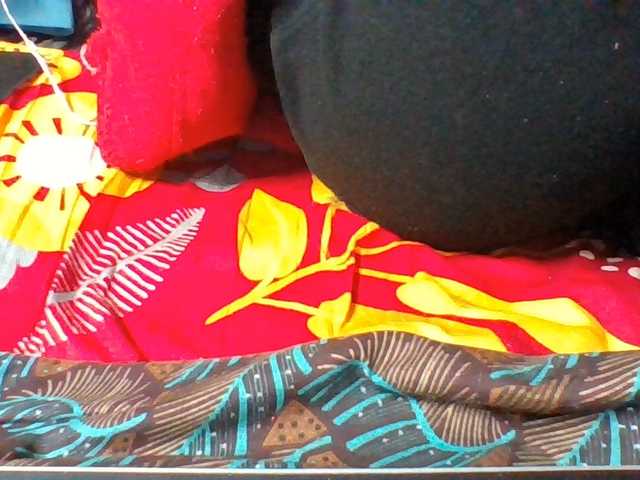 Emelie1a live cam on BongaCams
