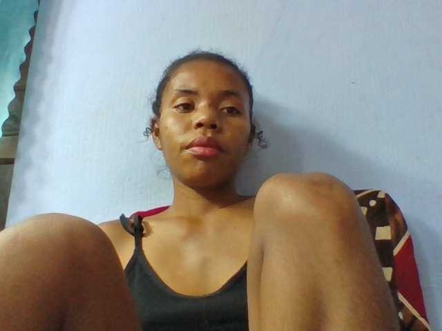 Emelie1a — bongacams