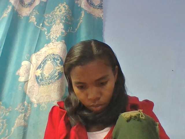 Emelie1a live cam on BongaCams