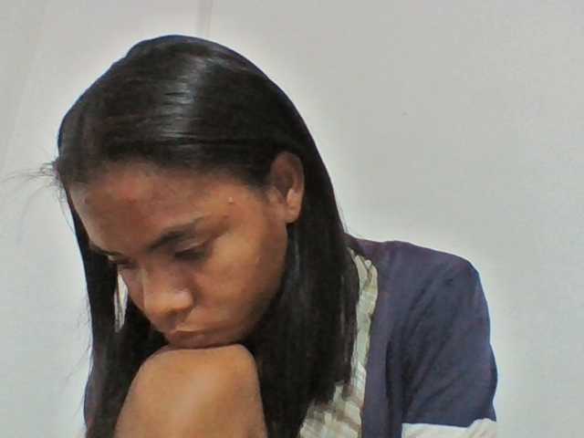 Emelie1a live cam on BongaCams