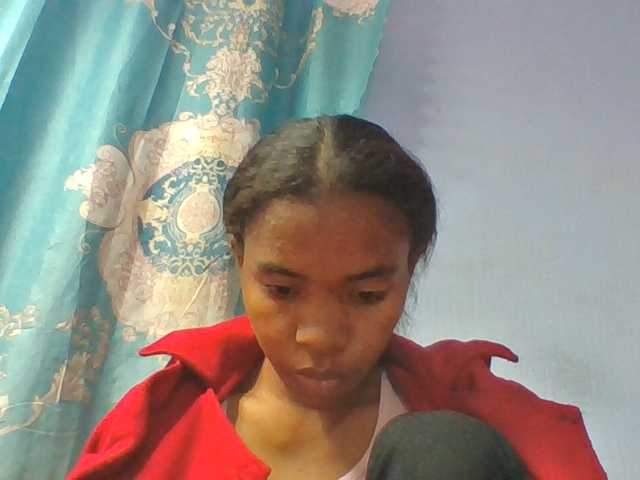 Emelie1a live cam on BongaCams