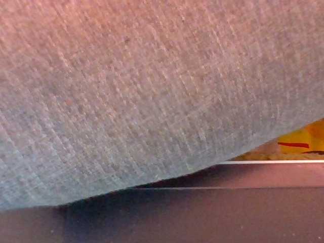 Emelie1a live cam on BongaCams