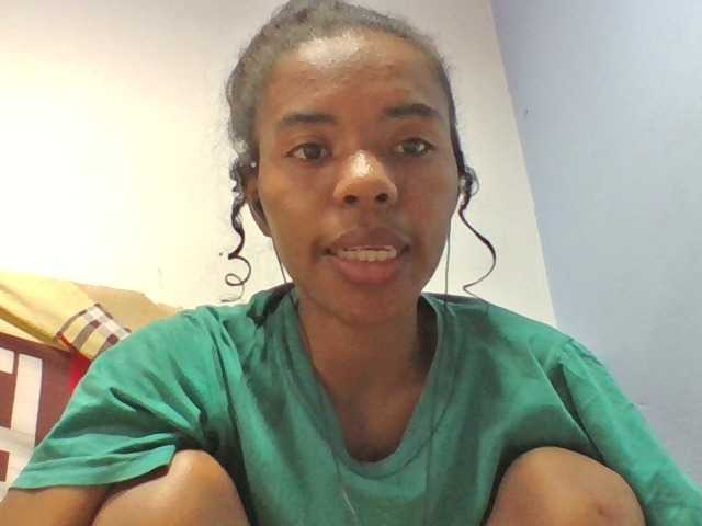 Emelie1a