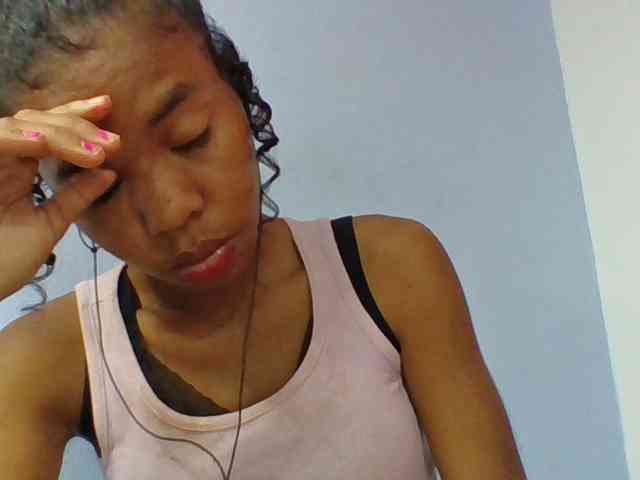 Emelie1a webcam