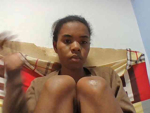 Emelie1a webcam