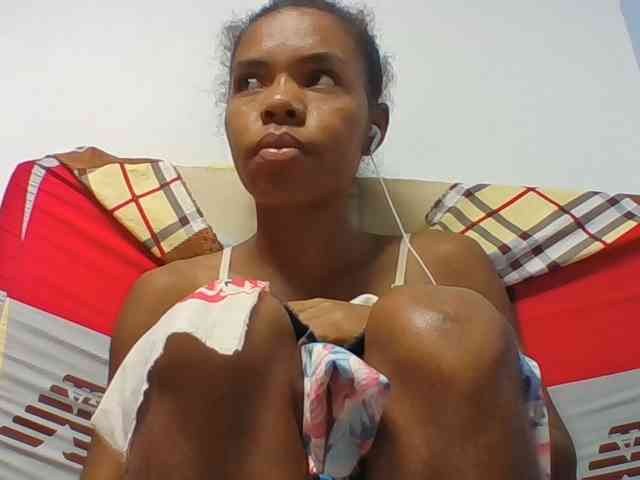 Emelie1a webcam