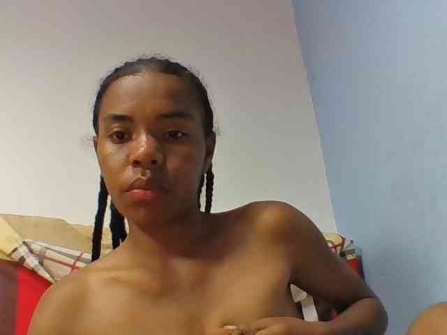 Emelie1a webcam